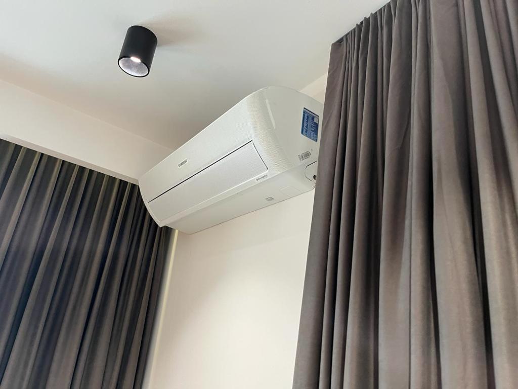Luksusowy Apartament Z Parkingiem I Klimatyzacja W Samym Centrum Wroclawia Ngoại thất bức ảnh