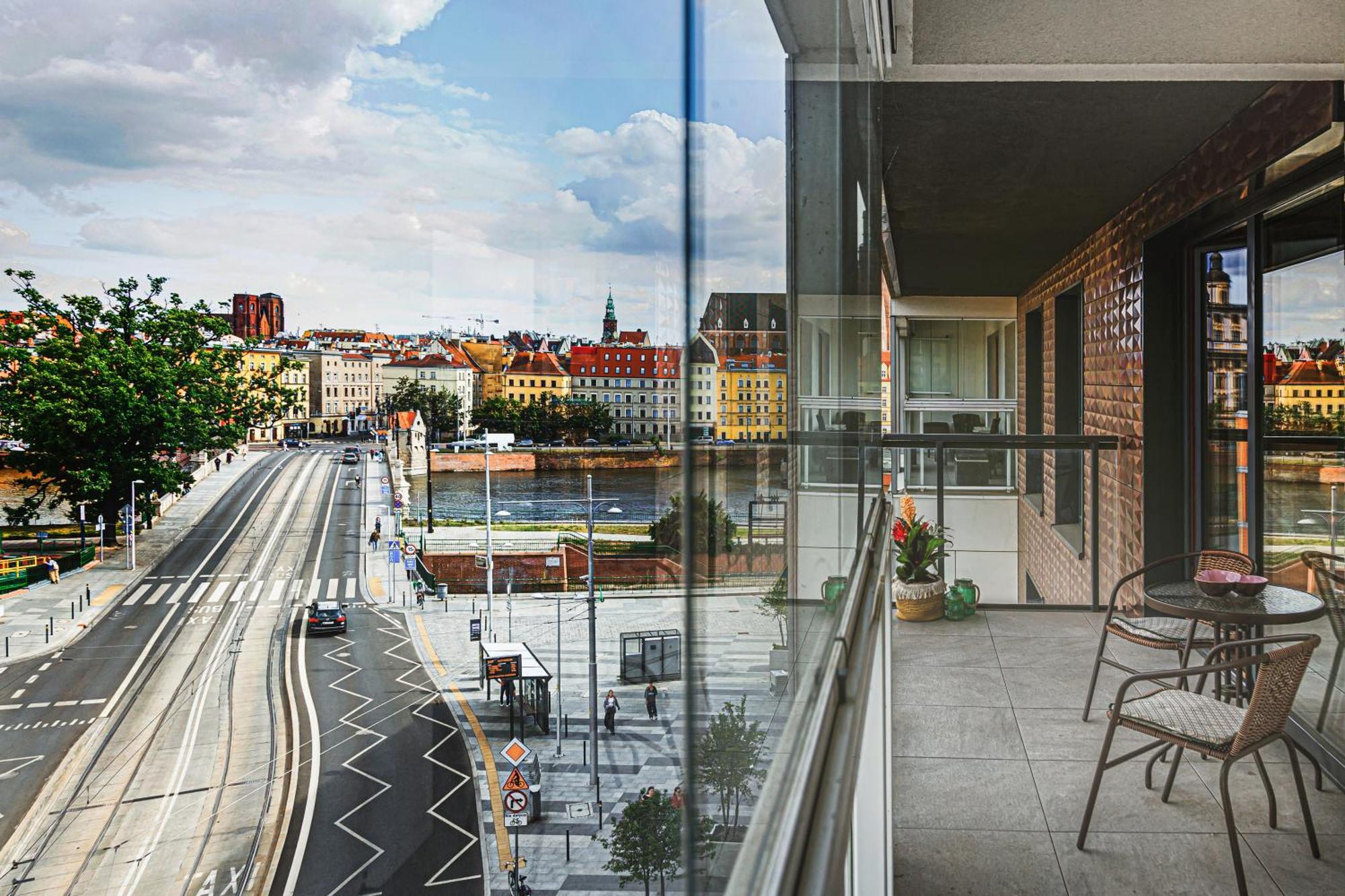 Luksusowy Apartament Z Parkingiem I Klimatyzacja W Samym Centrum Wroclawia Ngoại thất bức ảnh