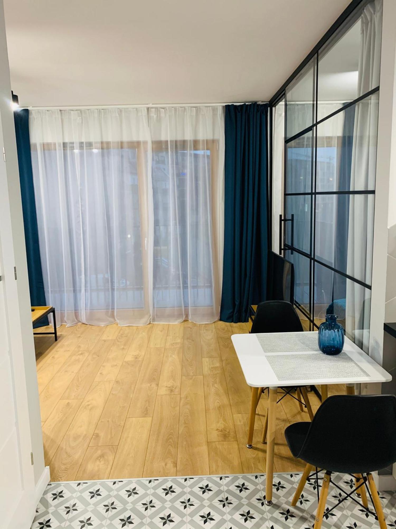 Luksusowy Apartament Z Parkingiem I Klimatyzacja W Samym Centrum Wroclawia Ngoại thất bức ảnh